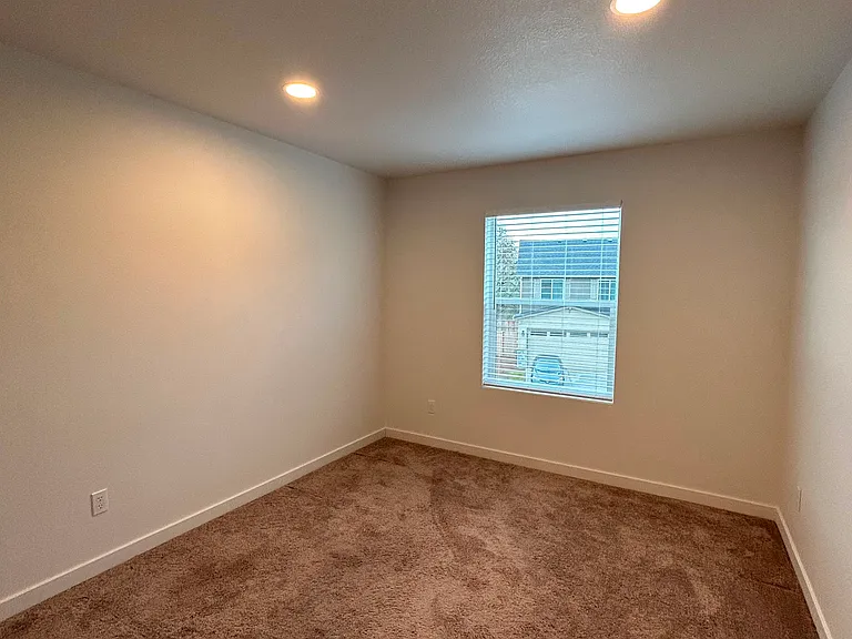 1662 S Quartz Dr — Photo 7
