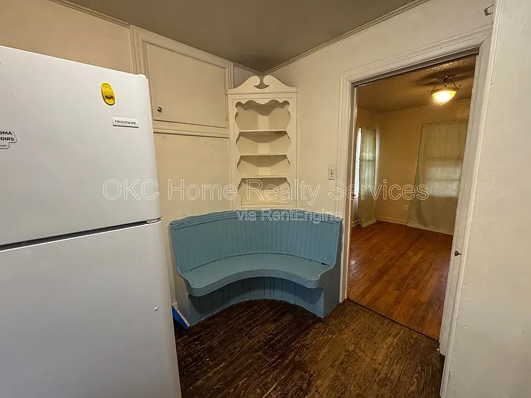 2713 Normandy St — Photo 4