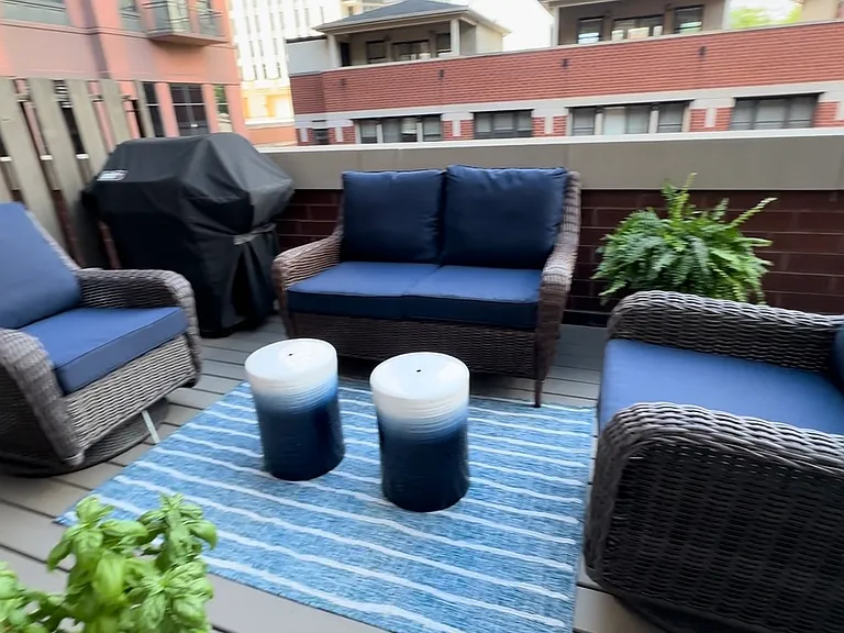 324 N Jefferson St #302 — Photo 25