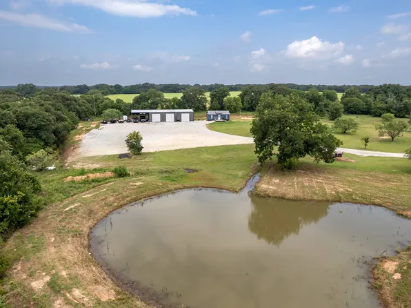 3105 Highway 2861, Comanche, TX 76442