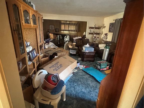 5th image of 11636 Madison St