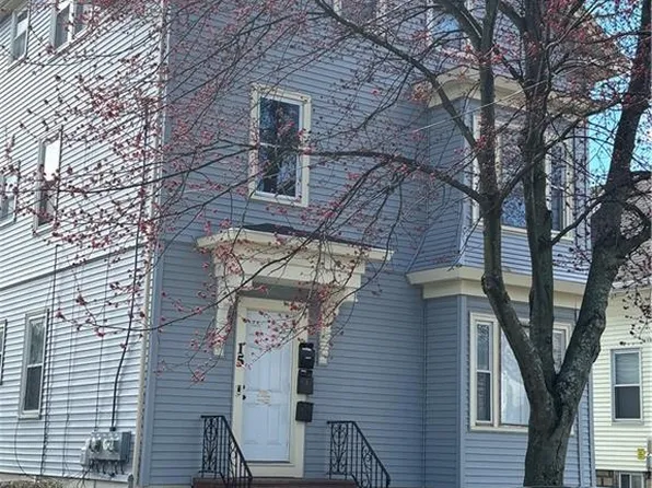 15 Hawkins St, Providence, RI 02908