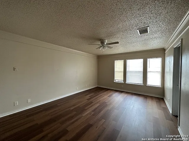 5022 River Kenton — Photo 10