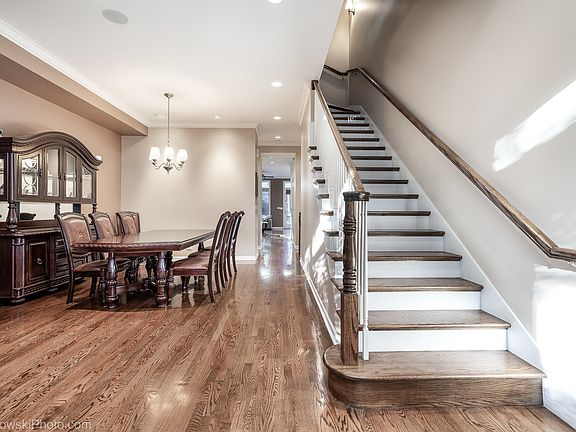 4th image of 2646 N Paulina St