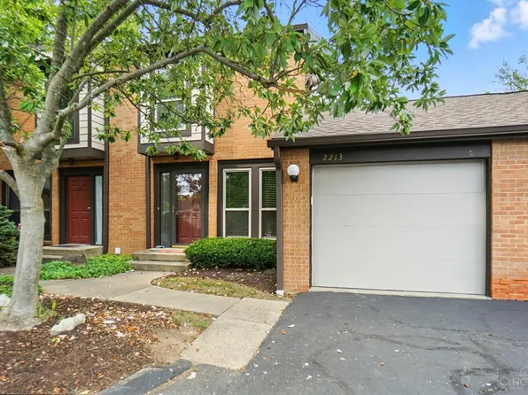 2213 Clough Ridge Dr, Cincinnati, OH 45230