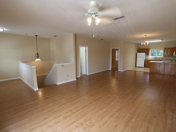 2nd image of 825 Anastasia Blvd #22
