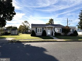 1002 Walnut St, Burlington, NJ 08016