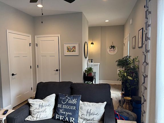 3rd image of 3008 Hill St Unit 303