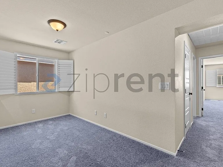 4519 Sapphire Moon Ave — Photo 11