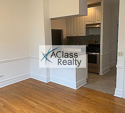 2nd image of 34-35 41st St #3L