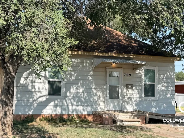 709 Conkling Ave, Garden City, KS 67846