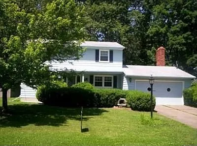 1406 Sanford St photo 1
