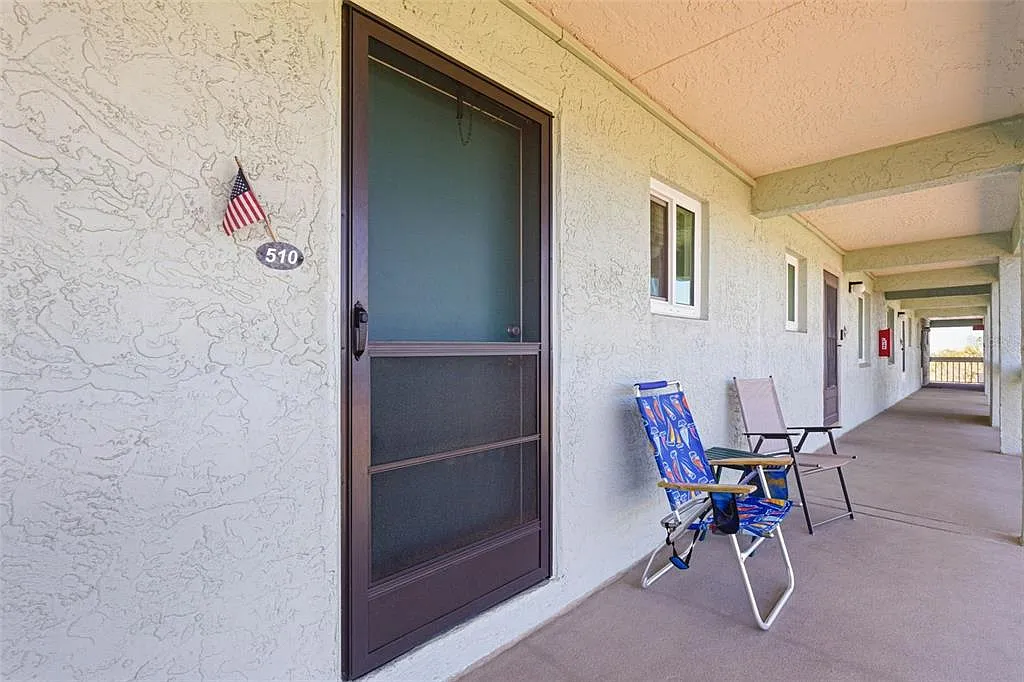 2 bed, 2.0 bath, 800 sqft, $1,500 — Photo 4