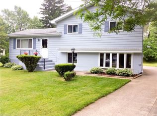 1220 N Plainview Dr, Akron, OH 44321