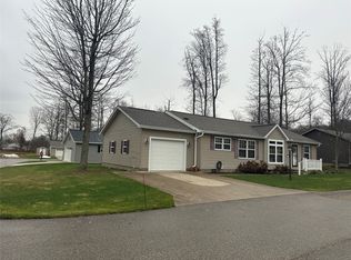 5471 Spumante Sq, Girard, PA 16417