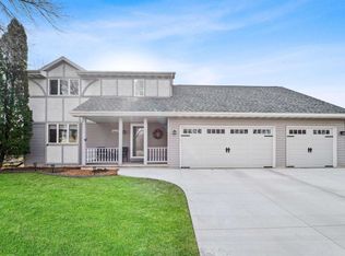 3621 S Kernan Ave, Appleton, WI 54915