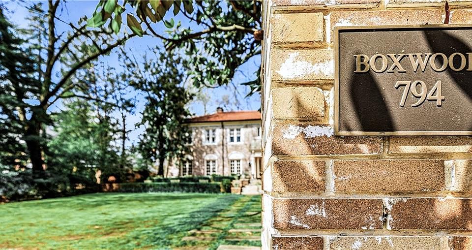 1st image of 794 Springdale Rd NE