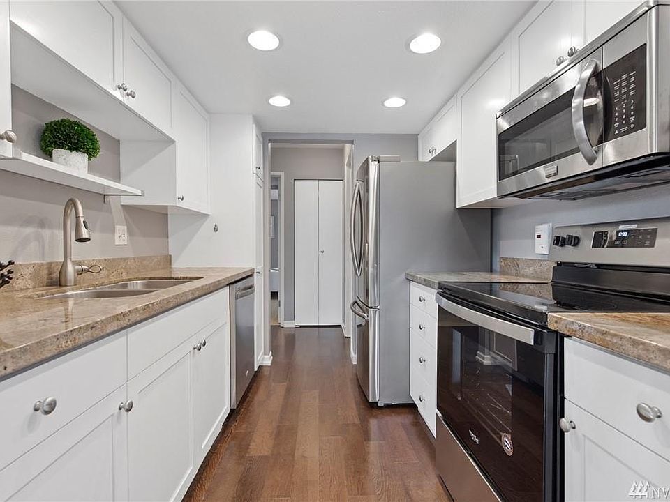 1st image of 10514 NE 32nd Pl