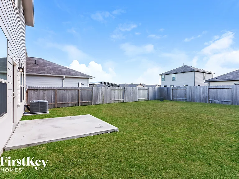 9935 Yanet Grove Ln — Photo 14