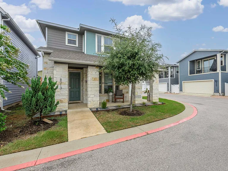8013 Mellencamp Dr — Photo 33