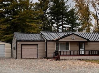 7718 Hosler Rd, Leo, IN 46765