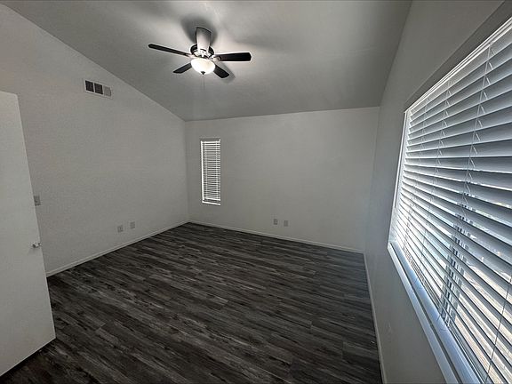 3rd image of 13675 Gemini St