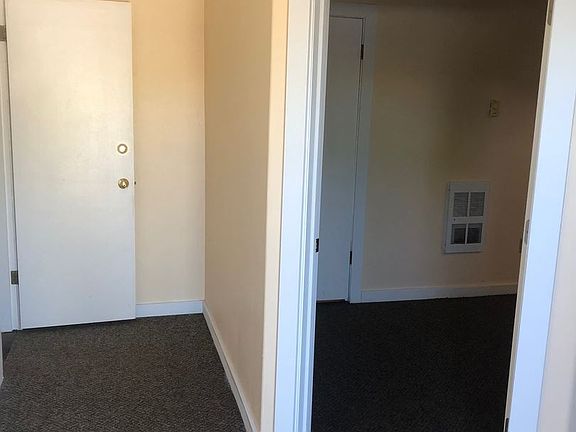 3rd image of 370 S 2nd W #2