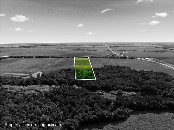 4th image of TRACT 3rd Cres #3204