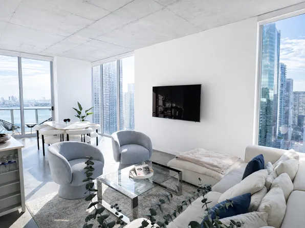 151 SE 1st St, Miami, FL