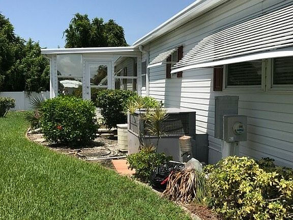 2nd image of 34 N Esplanade St