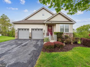 370 Randall Ln, Coatesville, PA 19320