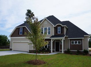 110 Pine Lake Dr, Maple Hill, NC 28454