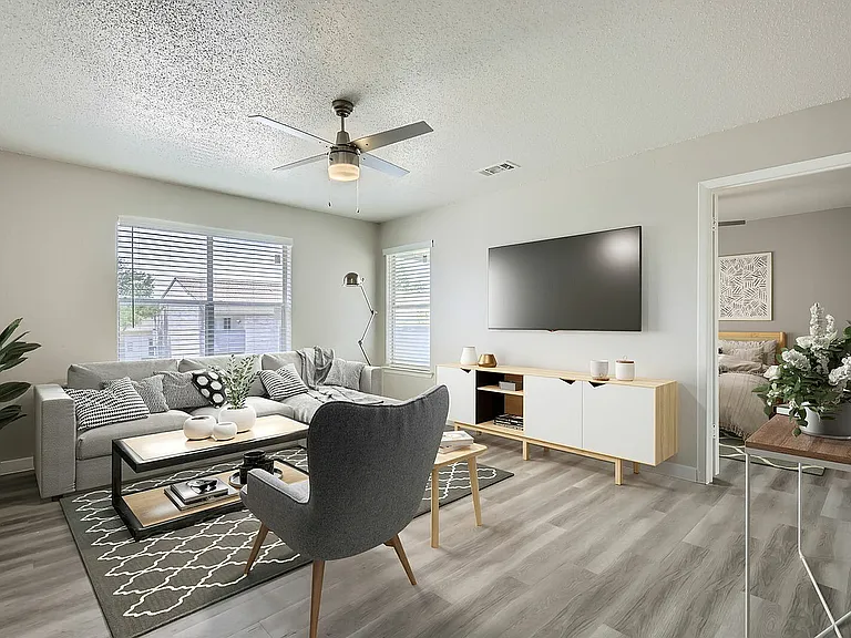 Rise Hillcrest — Photo 1