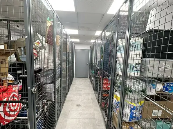 25-34 Steinway Street image 16 of 29