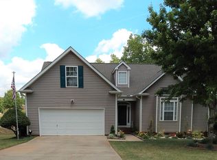 811 Bindon Ln, Simpsonville, SC 29680