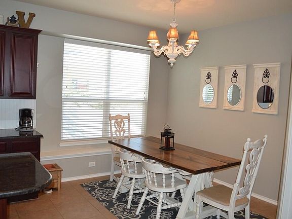 4th image of 1813 Prospect Ln