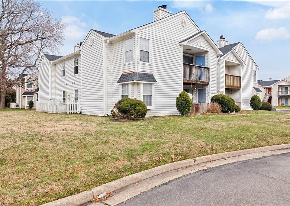 1st image of 2200 Rock Cliff Reach APT D
