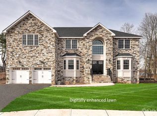 11 Tucceri Ct, Piscataway, NJ 08854