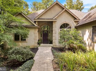 136 Redwell Rd, New Holland, PA 17557