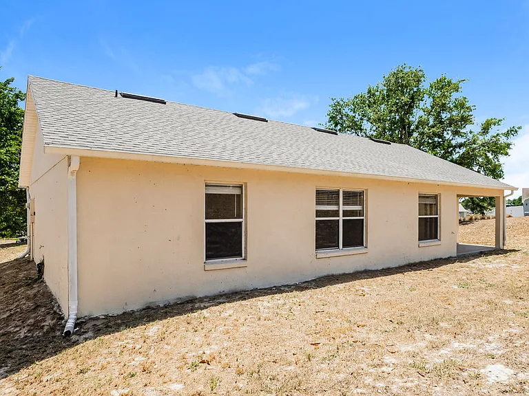 10449 Lake Hasson Cir — Photo 14