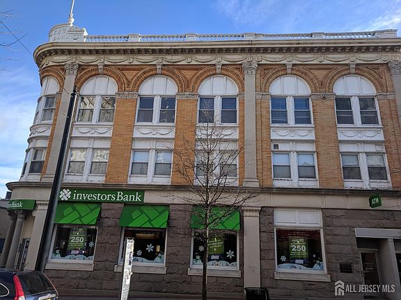 3rd image of 385 George St #2B