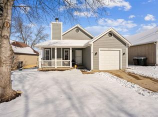 2957 Plum Leaf Cir, Saint Charles, MO 63303
