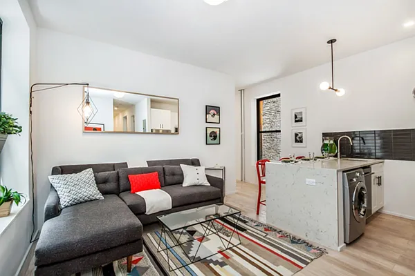 Rented by Bohemia Realty Group | media 43