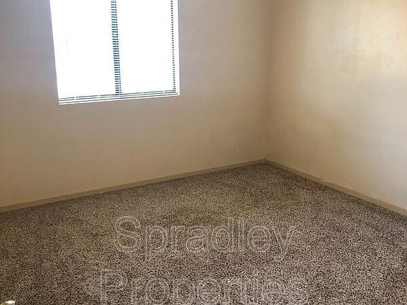 4th image of 608 John Paul Jones Dr APT 115