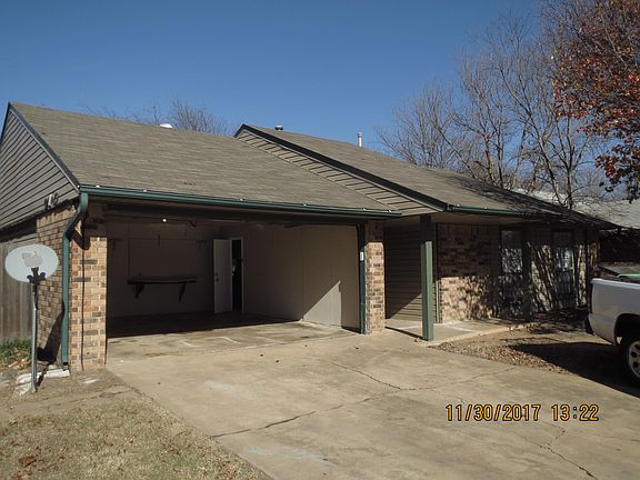 2nd image of 1905 Oakhollow Dr