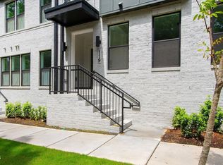 119 N Franklin St #100, Wake Forest, NC 27587