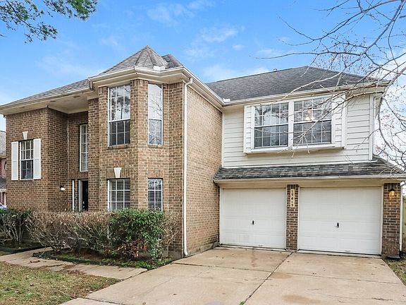 4th image of 15815 Spruce River Ct