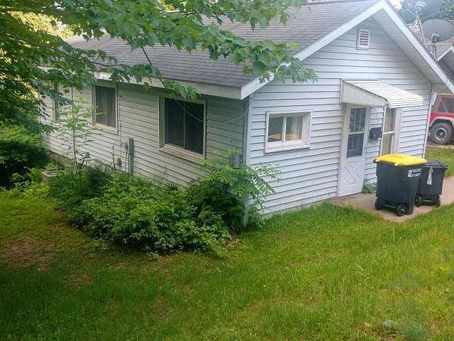 1st image of 325 Hillside Rd