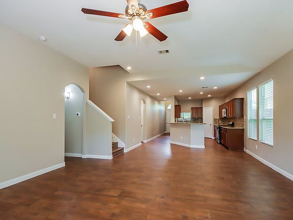 5th image of 9759 Gulfstream Dr