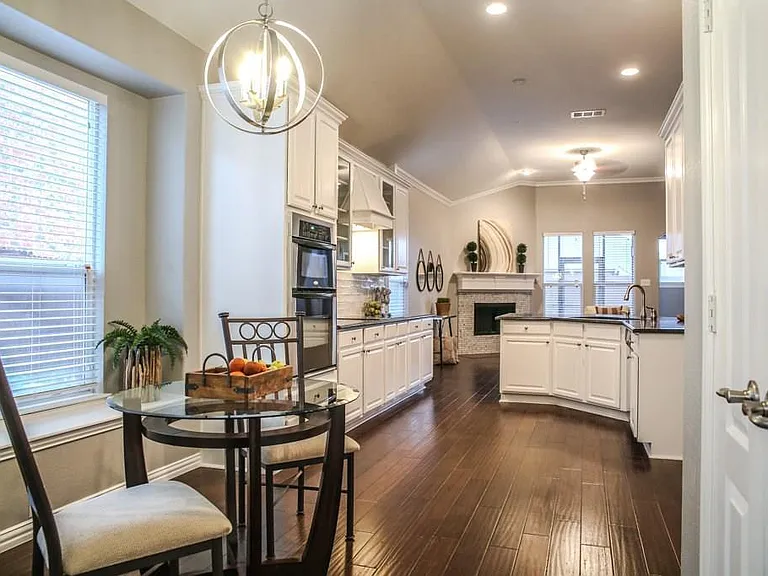 16304 Dry Creek Blvd — Photo 9